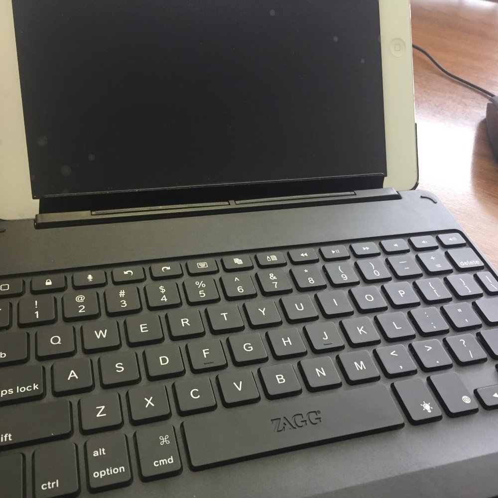Ipad Wireless Keyboard & Case